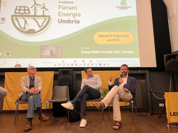 Rinnovabili in Umbria tra lentezze burocratiche e scarsa accettazione il secondo Forum Energia di Legambiente